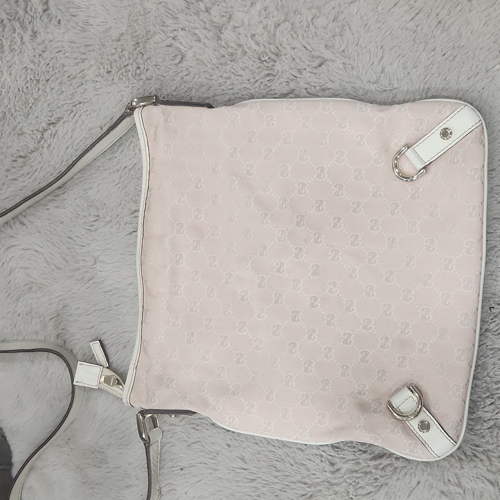Gucci Pink Crossbody Bag with Gold Accents - Picture 7 of 15